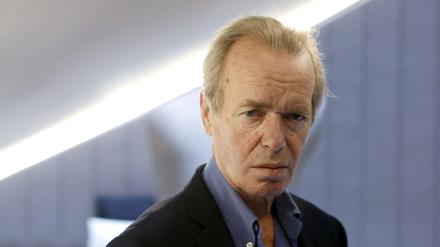 ARCHIV - 01.10.2015, Spanien, Barcelona: Martin Amis, britischer Autor, aufgenommen vor der Präsentation seines Buches "Interessengebiet". Amis, durch Romane wie «Gierig», «London Fields» oder «Die schwangere Witwe» bekannt, ist tot. Foto: Alejandro Garcia/EFE/dpa +++ dpa-Bildfunk +++