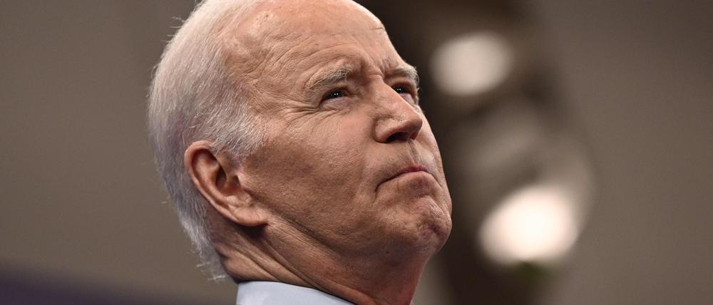 Joe Biden währen einer Pressekonferenz.