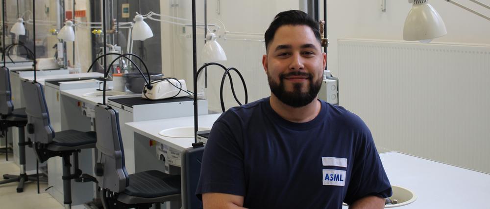 Berkan B. macht eine Ausbildung zum Feinoptiker.