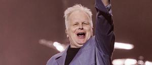 Herbert Grönemeyer, 67, ist der Duracell-Hase des deutschen Pop. Unentwegt fordert er zum Armwedeln auf und erteilt Mitklatschbefehle. 