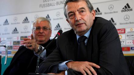 Die ehemaligen DFB-Präsidenten Wolfgang Niersbach (r.) und Theo Zwanziger (l.)