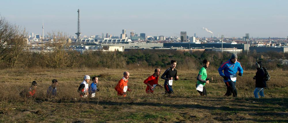 Start- und Zielpunkt war das Mommsenstadion beim Lutz-Derkow-Gedenklauf. Dazwischen ging es durch den Grunewald bis zum Hüttenweg.