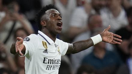 Vinicius Junior von Real Madrid jubelt über sein Tor zum 1:0. 