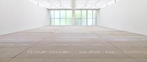 Die Namen der Mittelmeer-Toten: Fünf Jahre lang recherchierte Doris Salcedo für „Palimpsest“ (2013 – 2017), eine Installation zu Ehren ertrunkener Flüchtlinge.