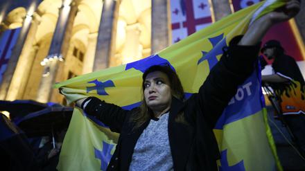 Die Wiederaufnahme von Direktflügen nach Russland führte in Georgien am Wochenende zu Protestdemonstrationen.