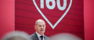 Am Dienstag dort, wo einst der „Scholzomat“ sprach: Kanzler Olaf Scholz in der SPD-Zentrale