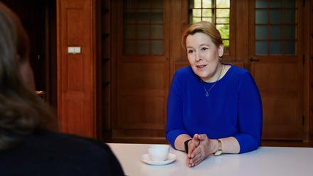 Franziska Giffey empfing den Tagesspiegel in ihrem neuen Amtszimmer im Olex-Haus in Schöneberg, wo die Senatsverwaltung für Wirtschaft, Energie und Betriebe sitzt.