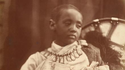 Prinz Alemayehu im Juli 1868 (genaues Aufnahmedatum unbekannt). 