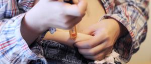 Nach einer Corona-Infektion hatten Kinder einer Analyse zufolge ein um 57 Prozent erhöhtes Risiko, Typ-1-Diabetes zu entwickeln, als Kinder ohne Infektion.