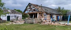 Ein zerstörtes Haus in der Region Belgorod.