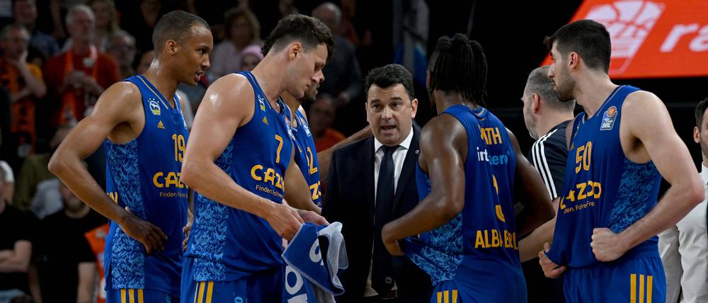 Alba Berlin ist im Playoff-Viertelfinale der Basketball-Bundesliga ausgeschieden.