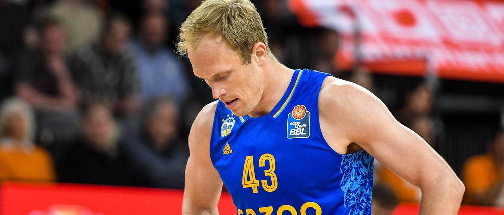 Albas Power Forward Luke Sikma.