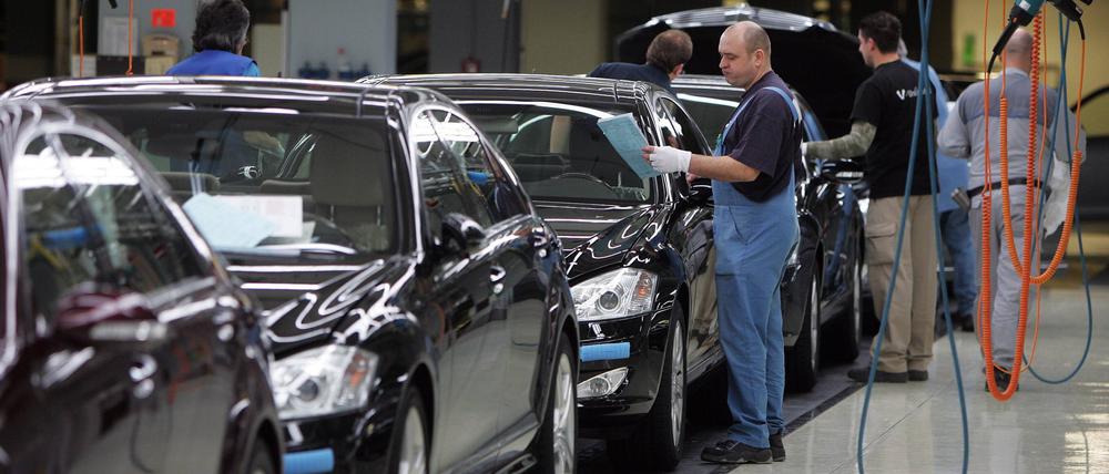 Produktion der Mercedes S-Klasse im Werk Sindelfingen.