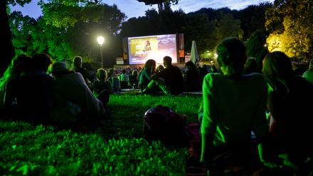 Die Berlinale zeigt im Freiluftkino Friedrichshain wenigstens ein paar Filme im Sommer. Mehr solcher Initiativen auch von anderen Kultureinrichtungen wären gut für die Stadt.