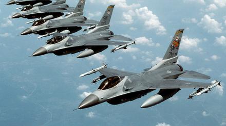 Die amerikanischen F-16-Kampfjets sind das Herzstück der neuen Waffenlieferungen an die Ukraine.