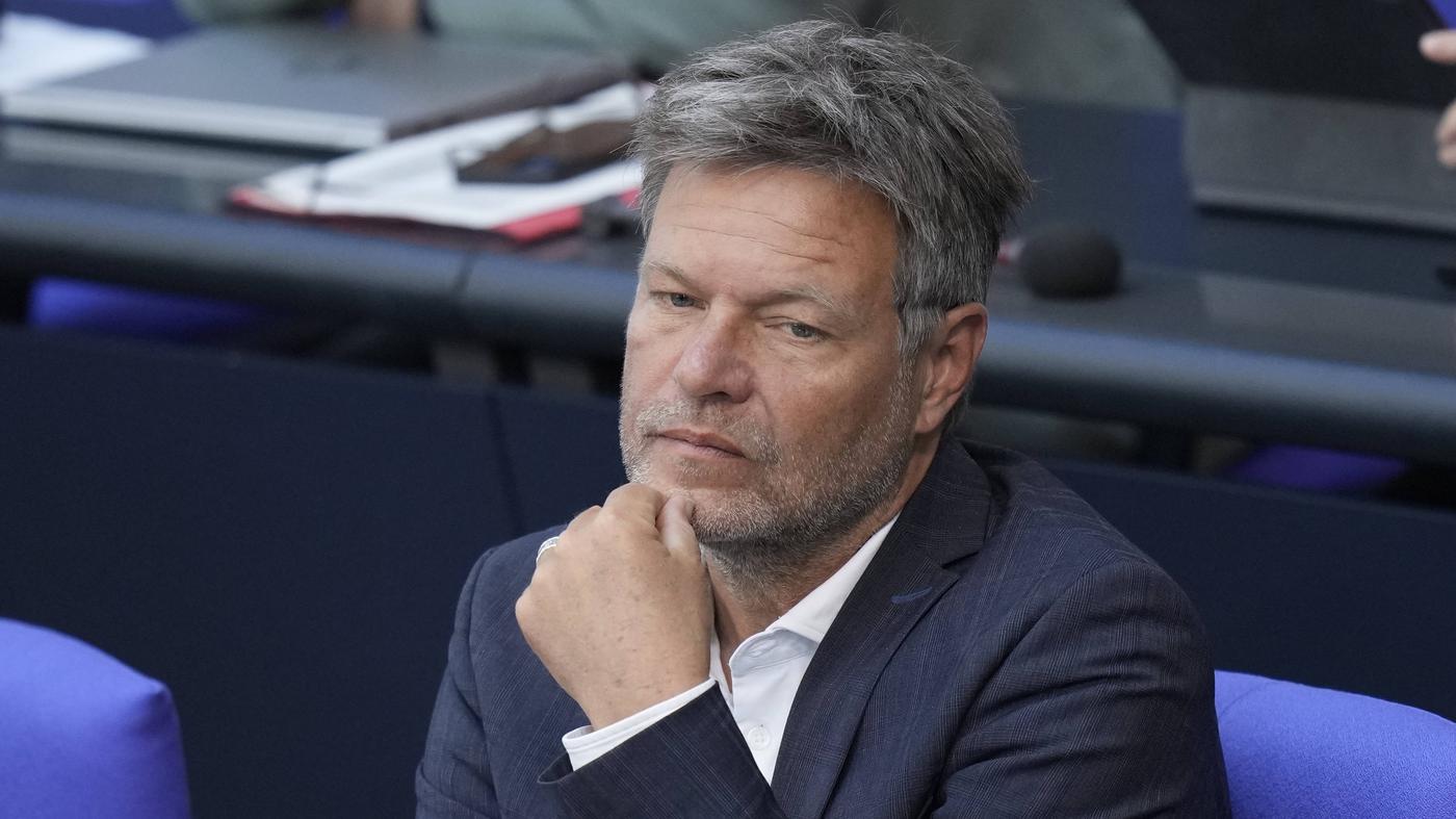 Wird der Druck zu groß?: Die Grünen sorgen sich um Robert Habeck