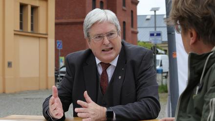 Jörg Steinbach ist Minister für Wirtschaft, Arbeit und Energie des Landes Brandenburg.