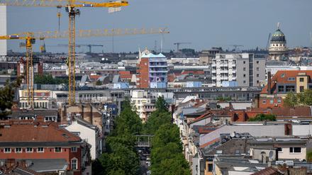 Wohnungen in Berlin: Die Angebotsmieten in der Hauptstadt haben in den vergangenen fünf Jahren besonders stark zugelegt.