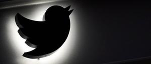 Der Kurznachrichtendienst Twitter tritt laut Angaben der EU-Kommission aus einem EU-Abkommen gegen die Verbreitung von Desinformation im Internet aus (Symbolbild).