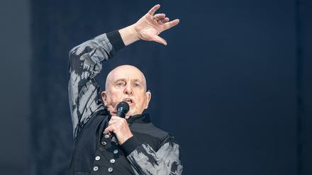 Britisches Charisma. Peter Gabriel in der Waldbühne.