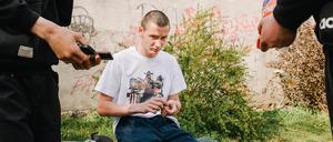 Florian Gatzweiler und Alexander Levin portraitierten geflüchtete Jugendliche aus der Ukraine in Slubice.