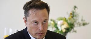 Elon Musk wird von der deutschen Innenministerin „verantwortungsloses“ Verhalten vorgeworfen. 