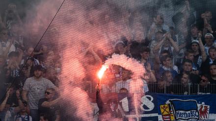 Im Hertha-Block brannte es.