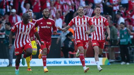 Viel Grund zum Jubeln hatten die Spieler des 1. FC Union.