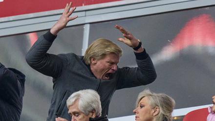Oliver Kahn ist bekannt für seine Gefühlsausbrüche. Bei seiner Entlassung soll es ebenfalls sehr emotional zugegangen sein.