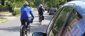 Die Stahnsdorfer Straße soll Fahrradstraße werden - umgewidmet ist sie schon, aber die Beschilderung und Markierungen fehlen noch.