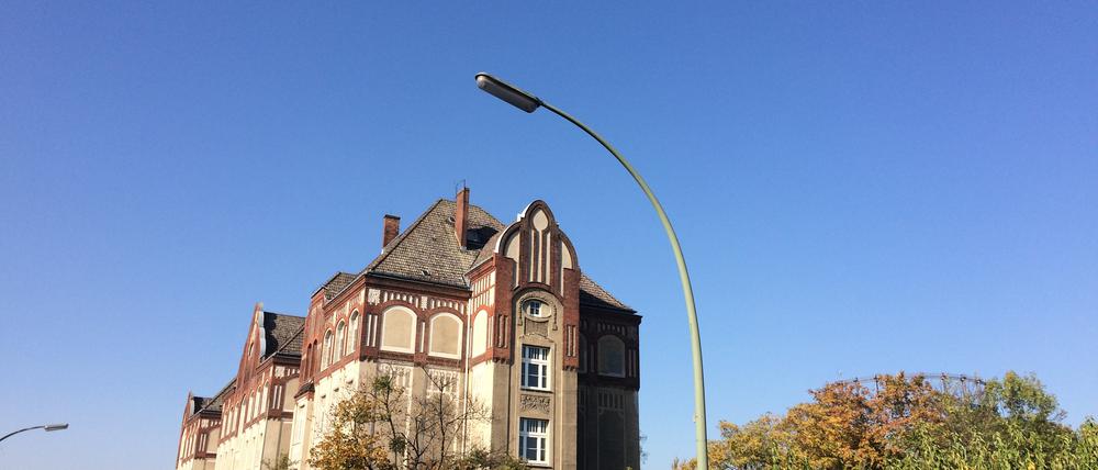 Die Teske-Schule in Schöneberg stand jahrelang teilweise leer (Archivbild).