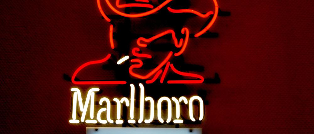 Mit Marlboro vertreibt der US-amerikanische Tabakkonzern Philip Morris die weltweit beliebteste Zigarettenmarke.