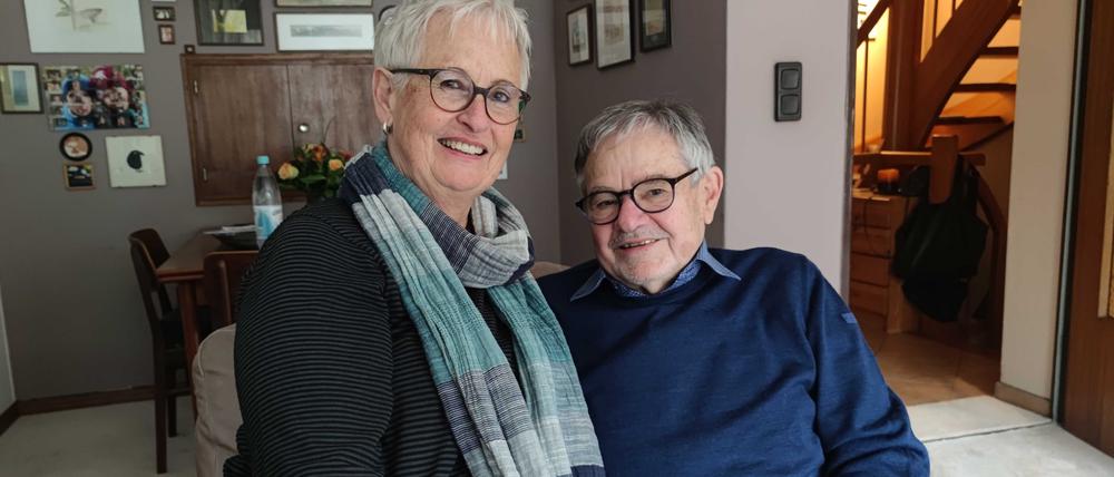 Monika und Manfred in ihrem Haus in Staaken. 