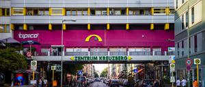 Hinter dem Kottbusser Tor ist der Sozialpädagogische Dienst in einem früheren Seminargebäude untergebracht.