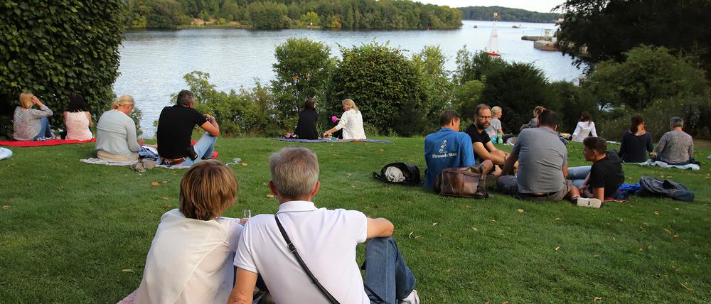 Im Park der Villa Jacobs wird Weinfest gefeiert - hier ein Archivbild von 2018.
