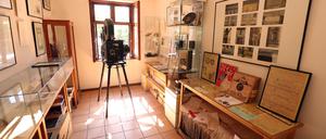 Potsdam, 31.05.2023 / Lokales / Museum Weberstube Nowawes Babelsberg, Foto: Ottmar Winter PNN ACHTUNG: Foto ist ausschließlich für redaktionelle Berichterstattung der PNN und des TGSP! Eine kommerzielle Nutzung, z.B. Werbung, ist ausgeschlossen. Die Weitergabe an nicht autorisierte Dritte, insbesondere eine weitergehende Vermarktung über Bilddatenbanken, ist unzulässig.