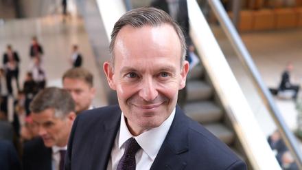 Volker Wissing hat sich gegen verpflichtende Gesundheitschecks für über 70-jährige Autofahrer ausgesprochen (Archivbild).
