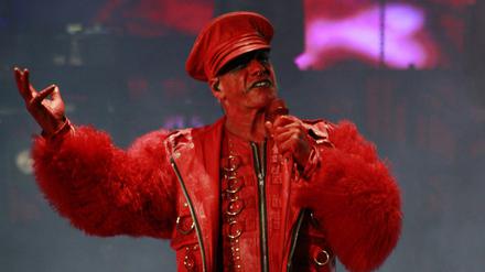 Till Lindemann, Sänger der deutschen Band Rammstein, tritt auf der Hell-Bühne während des Hell and Heaven Metal Festes in Toluca (Mexiko) auf.