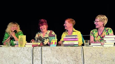 Janina Rook, Magda Albrecht, Laura Méritt und Katrin Raum bei der „Lesbischen Auslese“.