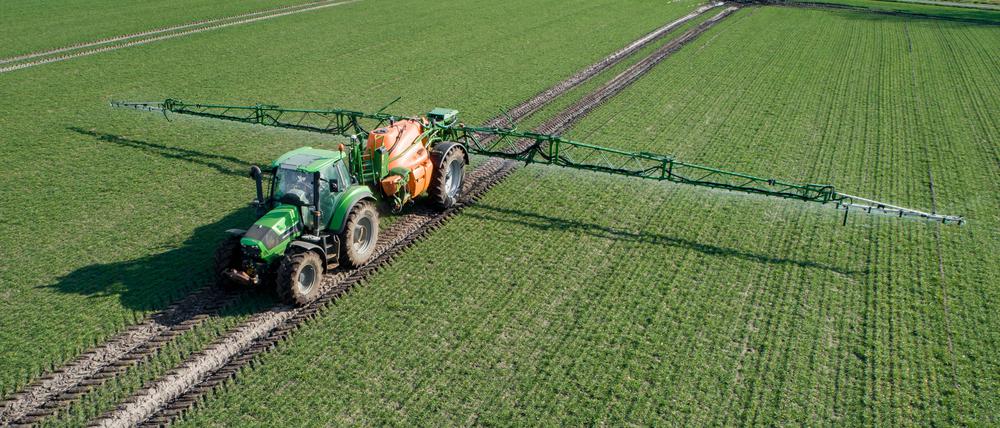 Der Einsatz von Pesitziden lässt nicht nach, ganz vorne liegt Glyphosat.