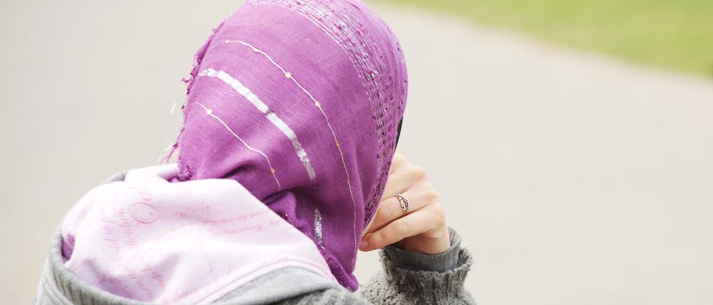 Jedes Jahr werden Schülerinnen und Schüler Opfer von Zwangsehen.