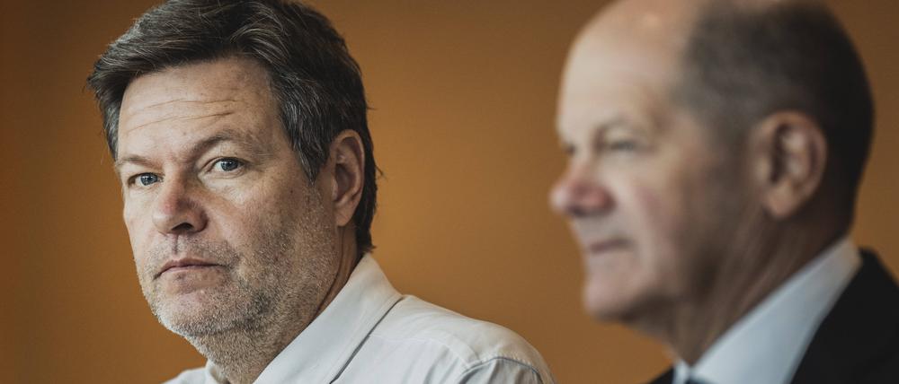 Gegenwind aus den eigenen Reihen: Robert Habeck und Olaf Scholz. 