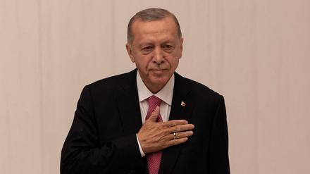 Recep Tayyip Erdoğan ist für eine dritte Amtszeit vereidigt worden. 