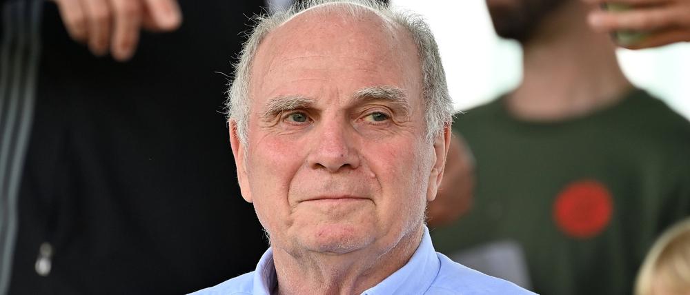 Uli Hoeneß ist davon überzeugt, dass er zum Wohl des FC Bayern handeln musste.