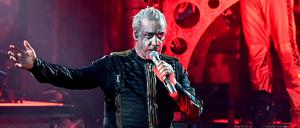 Till Lindemann ist Frontsänger von Rammstein.