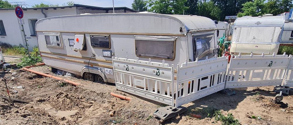 Der Zaun um das Trailerpark wurde entfernt.