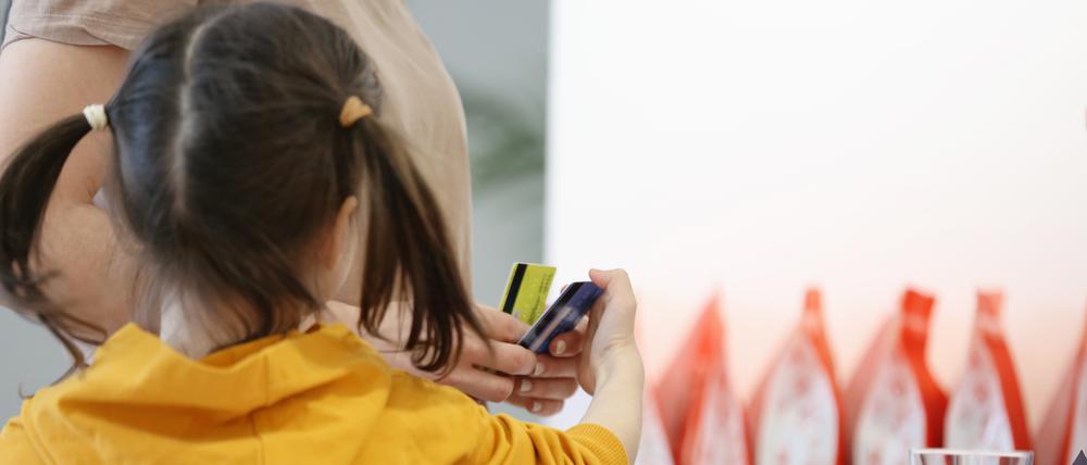 Früh übt sich. Viele Finanzexperten fordern, schon Kindern früh den Umgang mit Geld und Finanzen besser zu vermitteln.