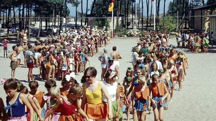 DDR-Sommer, Kinderferienlager der IG Wismut in Binz auf Rügen.