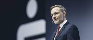 Bundesfinanzminister Christian Lindner (FDP), hier bei einem Auftritt  im Rahmen des Sparkassentags Anfang Juni in Hannover. 