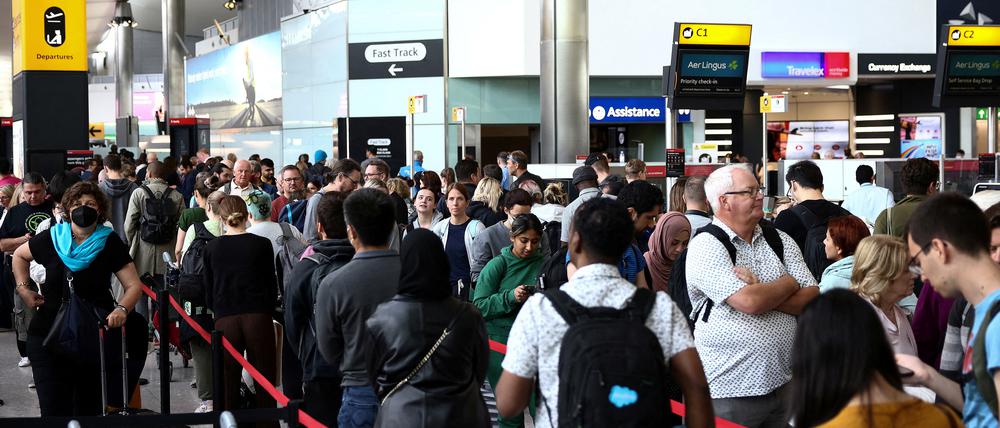 Das Sicherheitspersonal von Heathrow will in den Sommermonaten Juli und August die Arbeit niederlegen (Symbolbild).